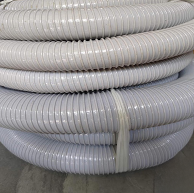 Ống nhựa PVC dẫn khí lạnh trên ô tô